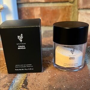 NEW Younique Touch Behold Setting Powder